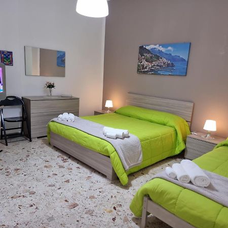 Residenza Margherita - Centralissima Salerno Eksteriør billede
