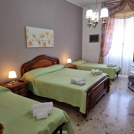 Residenza Margherita - Centralissima Salerno Eksteriør billede