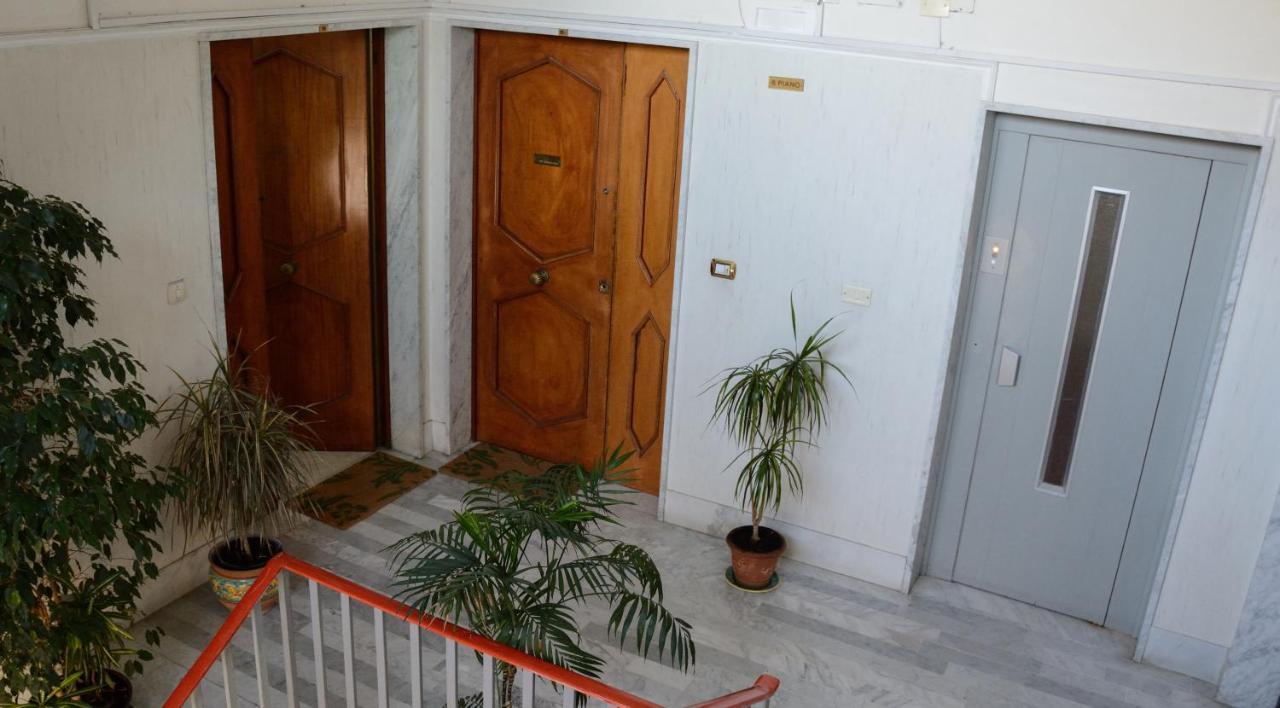 Residenza Margherita - Centralissima Salerno Eksteriør billede